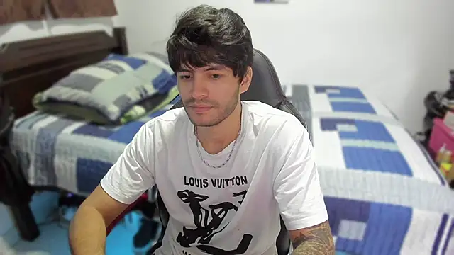 justin stark7 online show from 12-29-24, 01:02