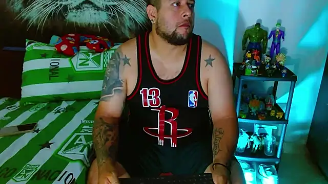 Michaell Myerss  online show from 12-20-25, 12:56