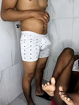 Snapshot of valmon21 chatting on 02-04-25, 12:44 valmon21 online show from 02-04-25, 12:44