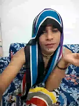 hottiess69 online show from 04-28-26, 07:19