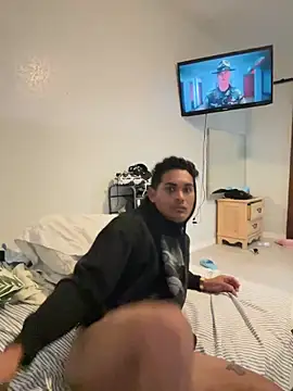 Papimulato online show from 10-26-25, 01:22