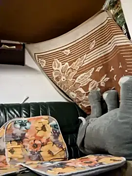 Rejtelmesest online show from 02-08-25, 01:22