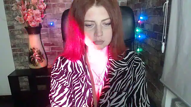 Lizzy Love online show from 02-13-25, 07:52