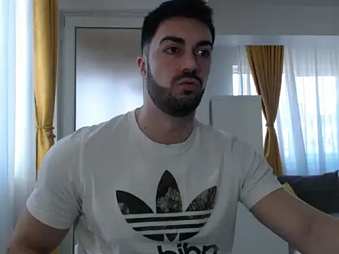 Snapshot of GoldenMark chatting on 01-14-25, 11:42 GoldenMark online show from 01-14-25, 11:42