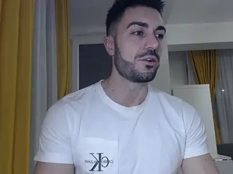 Snapshot of GoldenMark chatting on 01-26-25, 05:23 GoldenMark online show from 01-26-25, 05:23