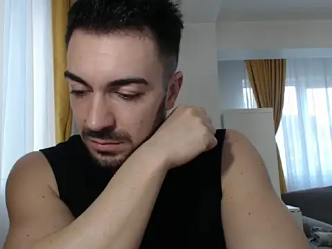 Snapshot of GoldenMark chatting on 01-29-25, 02:32 GoldenMark online show from 01-29-25, 02:32