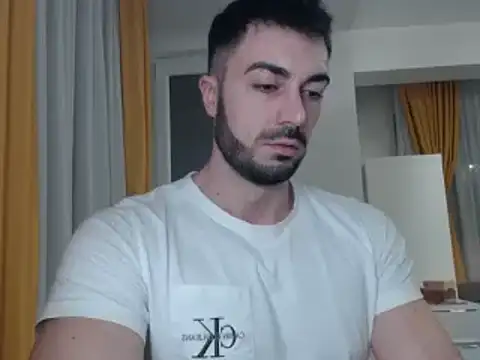 Snapshot of GoldenMark chatting on 02-02-25, 10:39 GoldenMark online show from 02-02-25, 10:39