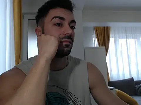 Snapshot of GoldenMark chatting on 02-05-25, 09:36 GoldenMark online show from 02-05-25, 09:36