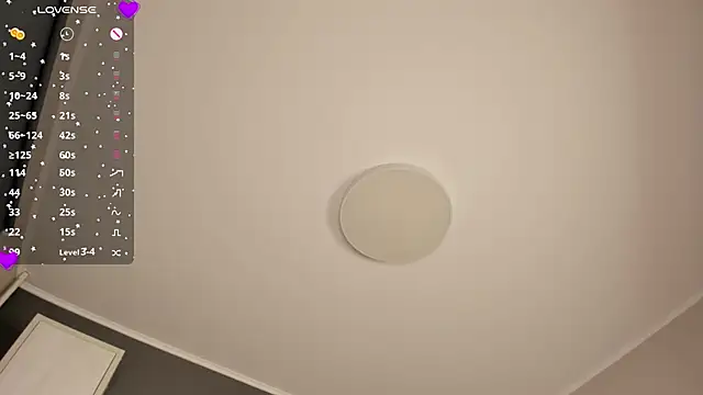 Snapshot of willow_fox chatting on 01-13-25, 07:31 willow fox online show from 01-13-25, 07:31