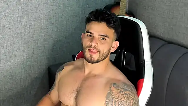 Ricardogo19 online show from 09-24-25, 04:21