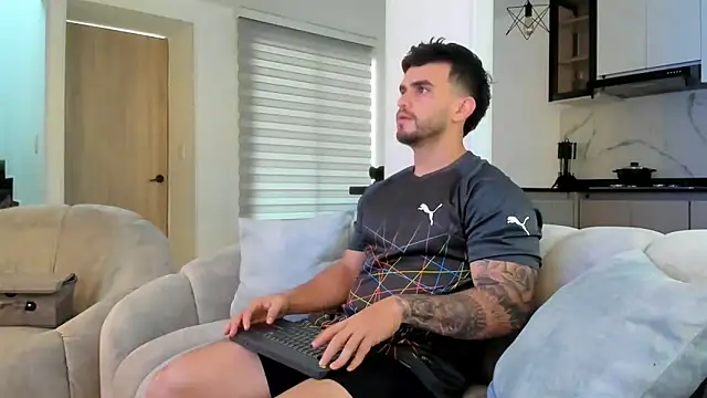 Ricardogo19 online show from 02-18-26, 12:34