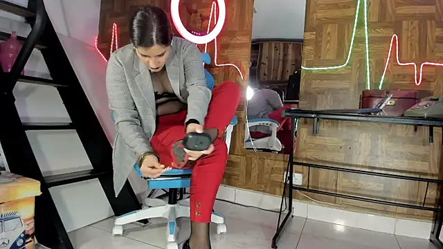 Cristina Vanegas631 online show from 04-22-26, 09:38