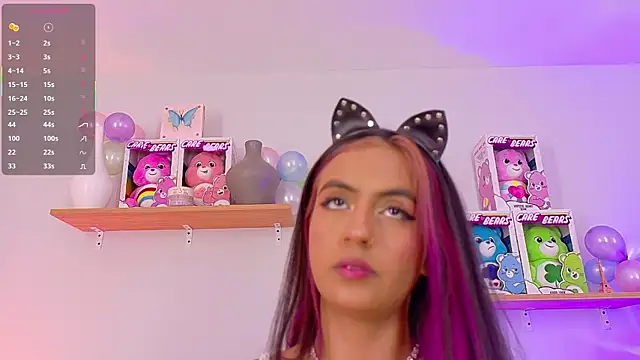 Snapshot of emily_bank chatting on 11-24-25, 07:35 emily bank online show from 11-24-25, 07:35