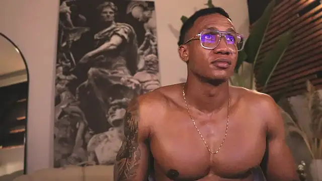 Logan Varela online show from 02-13-25, 12:24