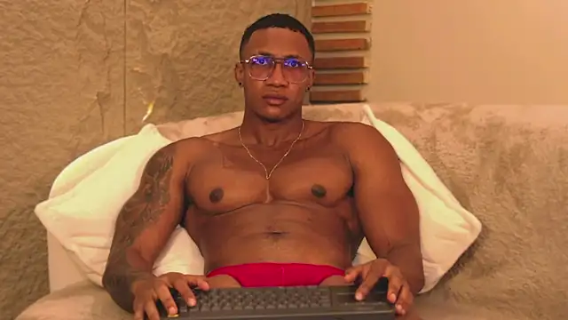 Logan Varela online show from 03-18-25, 10:58