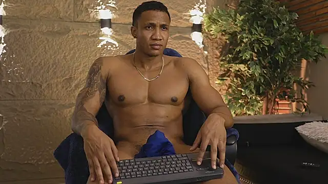 Logan Varela online show from 12-20-25, 12:40