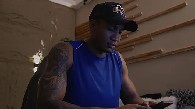 Logan Varela online show from 02-18-26, 01:40