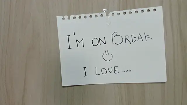 Snapshot of Queen_Antonella_Oficial chatting on 01-20-25, 03:39 Queen Antonella Oficial online show from 01-20-25, 03:39