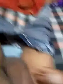 Snapshot of rjxraj chatting on 03-11-25, 07:36 rjxraj online show from 03-11-25, 07:36