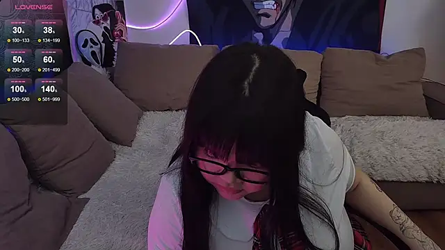 Snapshot of LeyaKan chatting on 01-11-25, 07:16 LeyaKan online show from 01-11-25, 07:16