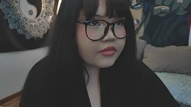 Snapshot of LeyaKan chatting on 02-03-25, 07:31 LeyaKan online show from 02-03-25, 07:31