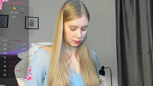 Snapshot of elliediaz chatting on 10-11-25, 07:23 elliediaz online show from 10-11-25, 07:23