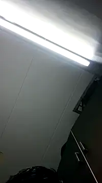 Snapshot of therawmaster chatting on 03-14-25, 10:39 therawmaster online show from 03-14-25, 10:39