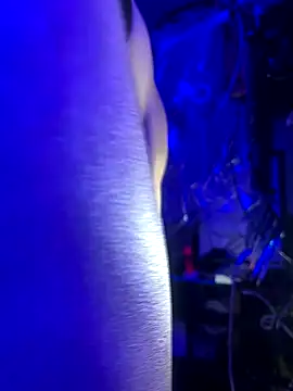 gurlnips online show from 12-18-25, 01:06