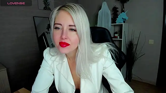 Mermaid N online show from 11-11-25, 01:38