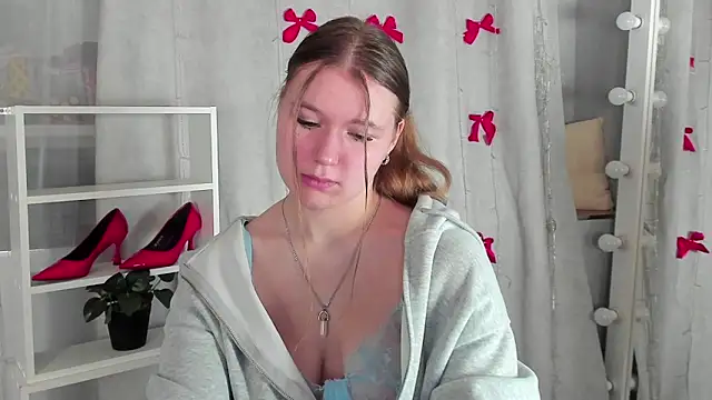 Snapshot of Rebecca_Kelly chatting on 01-10-25, 07:21 Rebecca Kelly online show from 01-10-25, 07:21