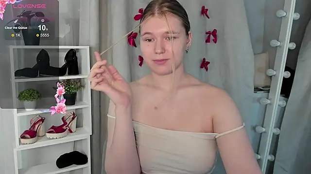 Snapshot of Rebecca_Kelly chatting on 02-06-25, 09:38 Rebecca Kelly online show from 02-06-25, 09:38