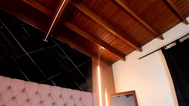 ShanellBlack online show from 09-17-25, 04:36