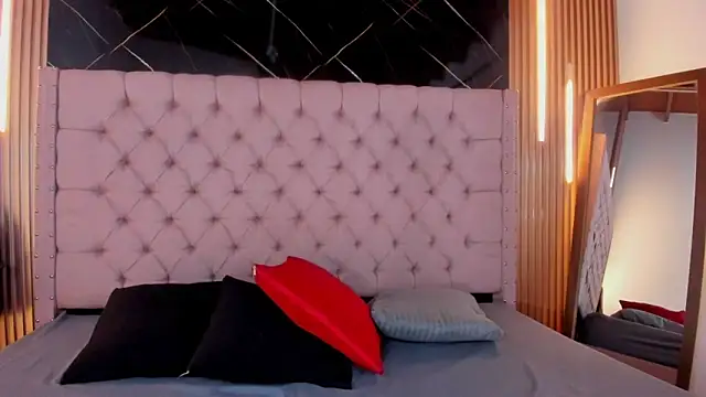 ShanellBlack online show from 11-27-25, 04:47