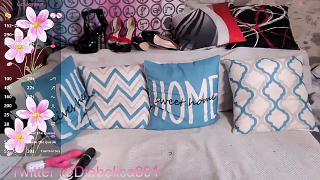 sara love89 online show from 02-17-25, 06:59