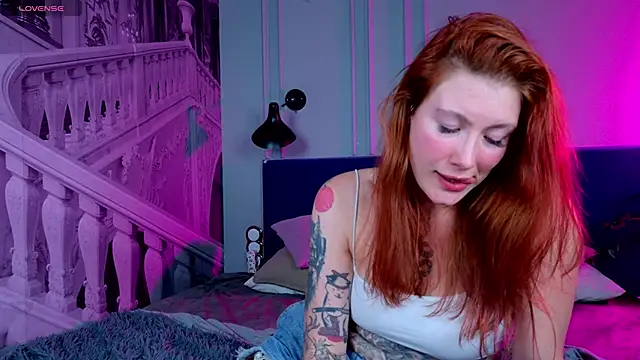 Liv Fay online show from 12-12-24, 07:37