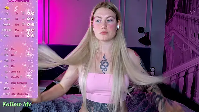 Liv Fay online show from 01-22-25, 04:55