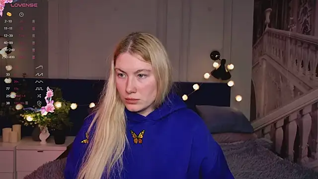 Liv Fay online show from 03-01-25, 02:44