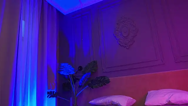 Liv Fay online show from 10-09-25, 03:10