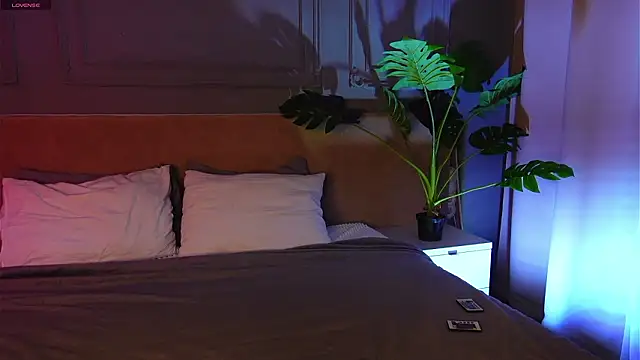 Liv Fay online show from 02-17-26, 01:51