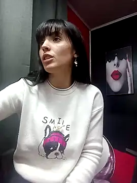 Snapshot of sailor_moon07 chatting on 02-04-25, 02:28 sailor moon07 online show from 02-04-25, 02:28