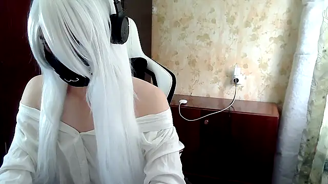 Snapshot of HilmarZ chatting on 10-05-25, 11:19 HilmarZ online show from 10-05-25, 11:19