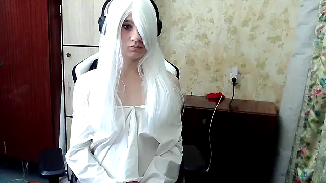 Snapshot of HilmarZ chatting on 10-15-25, 05:13 HilmarZ online show from 10-15-25, 05:13