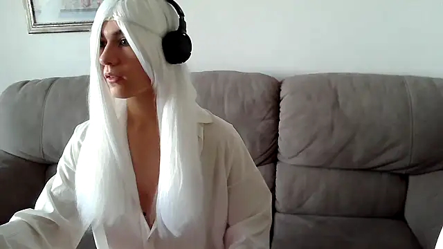 Snapshot of HilmarZ chatting on 10-30-25, 11:33 HilmarZ online show from 10-30-25, 11:33