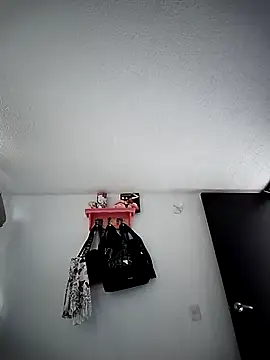 Tiphanydirty3 online show from 01-10-26, 04:42