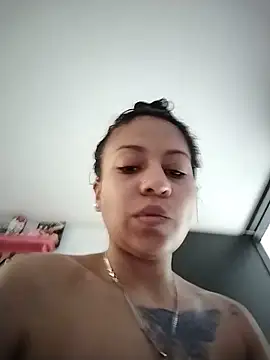 Tiphanydirty3 online show from 05-19-26, 04:24