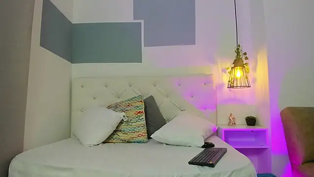 hannah gray online show from 03-01-25, 11:17