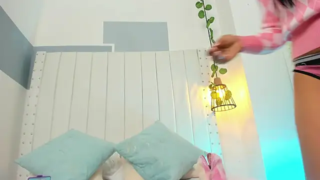 hannah gray online show from 10-06-25, 11:07