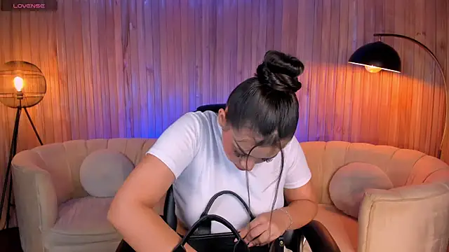 Snapshot of CelestePalmer_ chatting on 03-16-25, 02:32 CelestePalmer online show from 03-16-25, 02:32