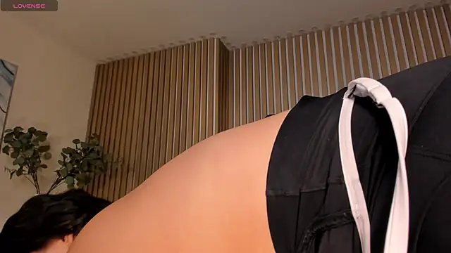 Snapshot of CelestePalmer_ chatting on 11-04-25, 10:14 CelestePalmer online show from 11-04-25, 10:14