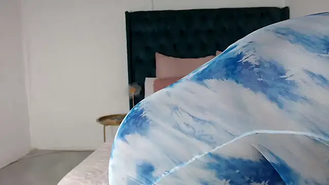 1Blackertheberry1 online show from 02-18-26, 10:50